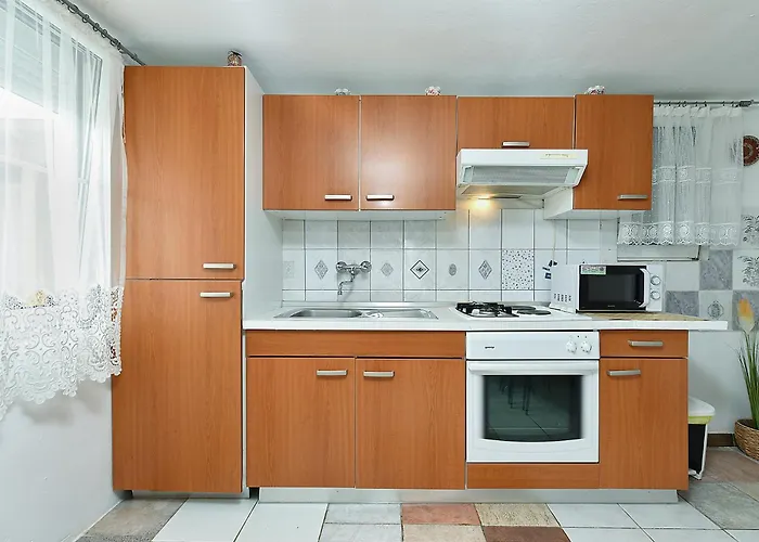 Apartments Milica 1391